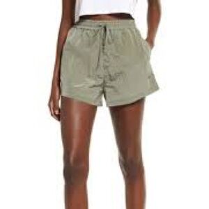 Open Edit Shorts Women's Medium Relaxed Pull On Green Drawstring Waist‎